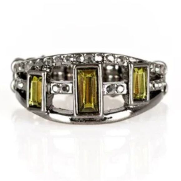 Noble Nova Green Ring (125) - Picture 2 of 3